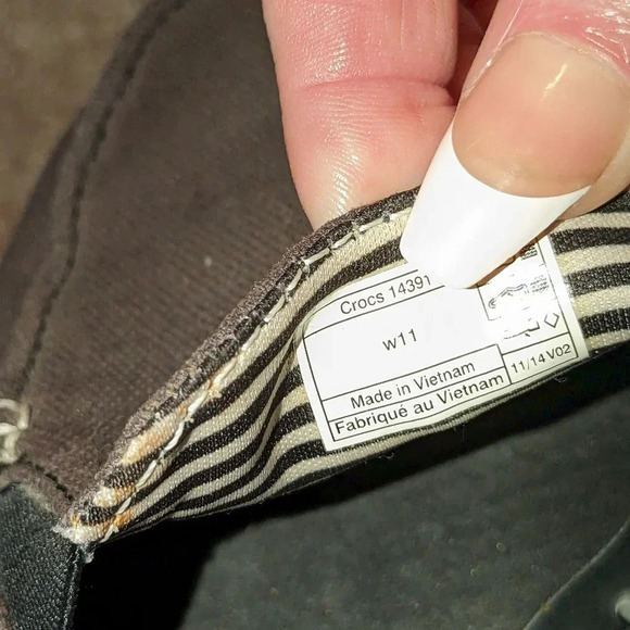 Crocs Women's Walu Canvas Loafer Brown Slip On Shoes Size 11 - Picture 8 of 11